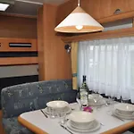 Nowoczesne Przyczepy Kempingowe Royal-camp Campingplads