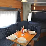 Nowoczesne Przyczepy Kempingowe Royal-camp Campingplads *