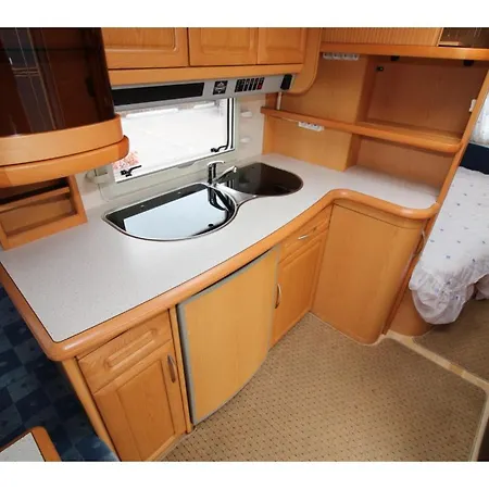 Nowoczesne Przyczepy Kempingowe Royal-camp *