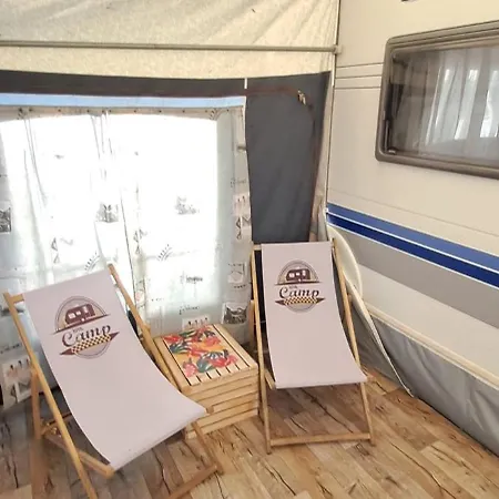 Nowoczesne Przyczepy Kempingowe Royal-camp Campingplatz *