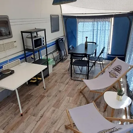 Nowoczesne Przyczepy Kempingowe Royal-camp Campingplatz Chałupy