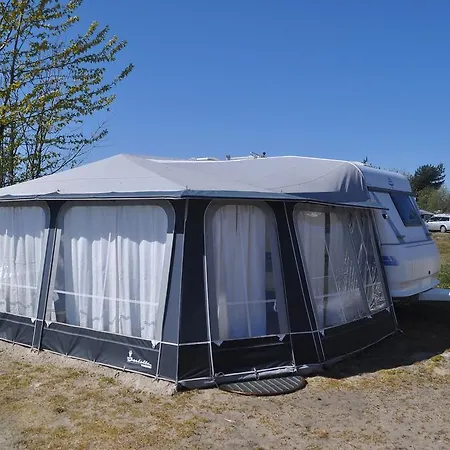 Nowoczesne Przyczepy Kempingowe Royal-camp Campingplatz