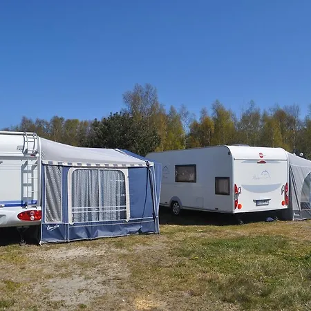 Nowoczesne Przyczepy Kempingowe Royal-camp Campingplads Chałupy
