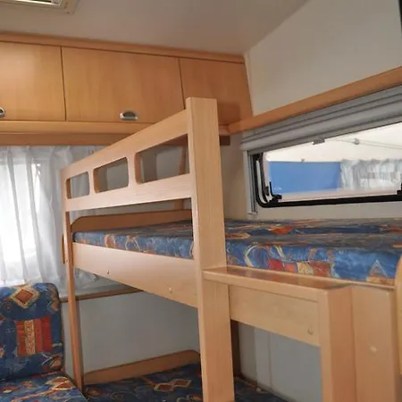 Nowoczesne Przyczepy Kempingowe Royal-camp Camping Chałupy