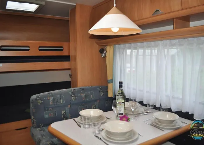 Nowoczesne Przyczepy Kempingowe Royal-camp Kemping