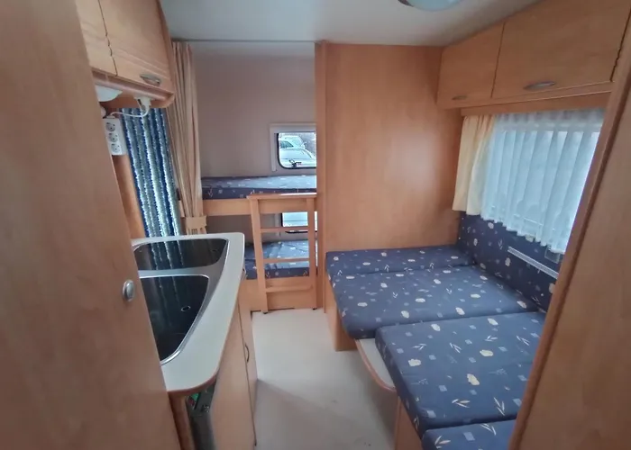 Nowoczesne Przyczepy Kempingowe Royal-camp Chałupy