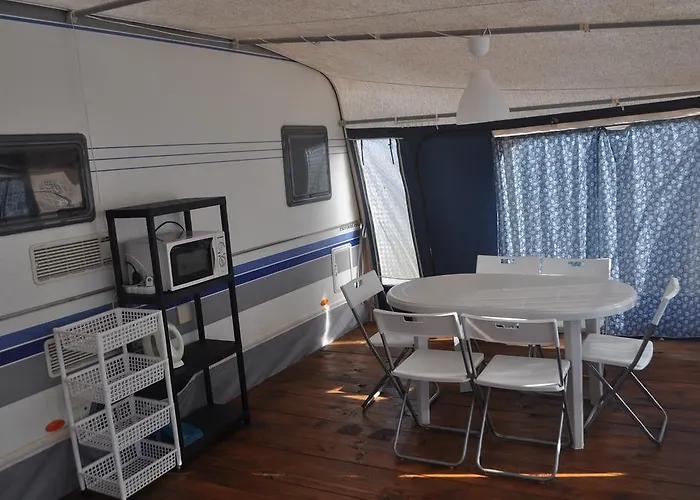 Nowoczesne Przyczepy Kempingowe Royal-camp Camping *