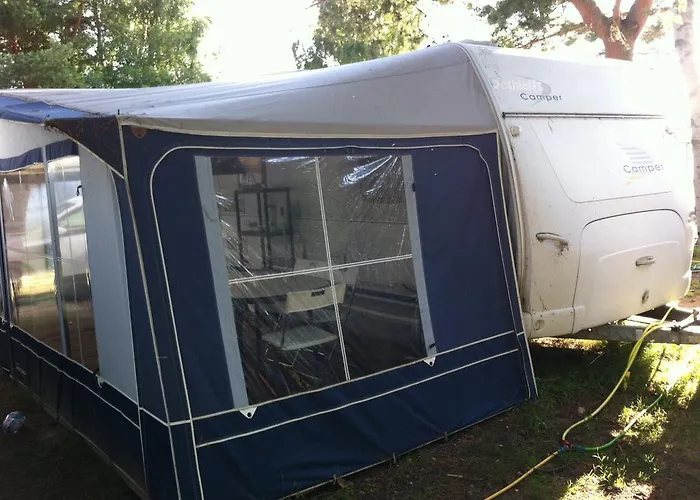 Nowoczesne Przyczepy Kempingowe Royal-camp Camping *