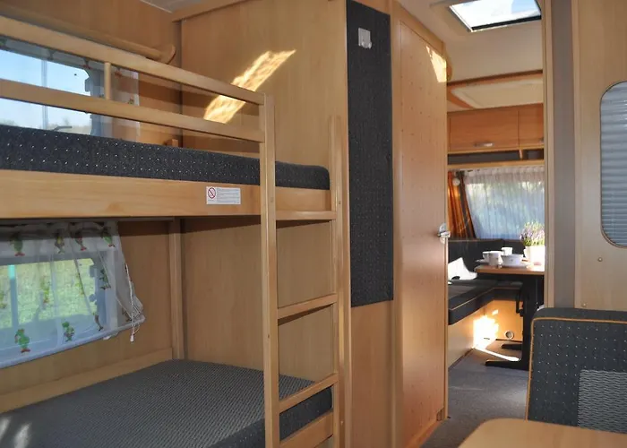 Nowoczesne Przyczepy Kempingowe Royal-camp Chałupy