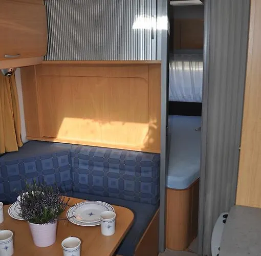 Nowoczesne Przyczepy Kempingowe Royal-camp Camping Chałupy