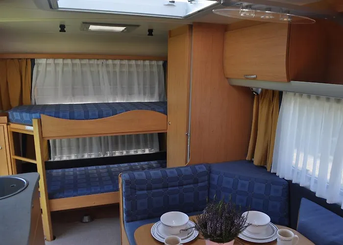 Nowoczesne Przyczepy Kempingowe Royal-camp