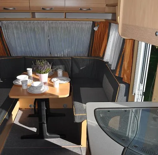 Nowoczesne Przyczepy Kempingowe Royal-camp Camping *