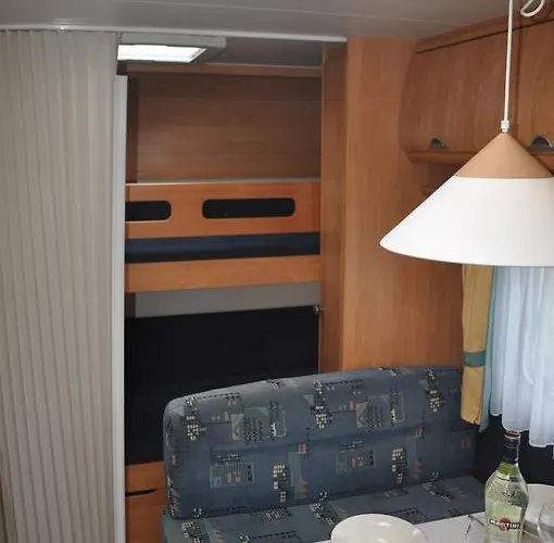 Camping Nowoczesne Przyczepy Kempingowe Royal-camp *