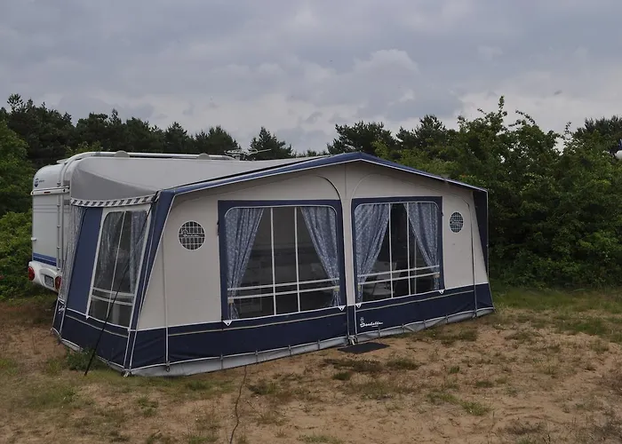 Kemping Nowoczesne Przyczepy Kempingowe Royal-camp Chałupy