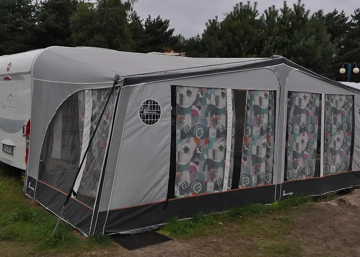 Nowoczesne Przyczepy Kempingowe Royal-camp Chałupy