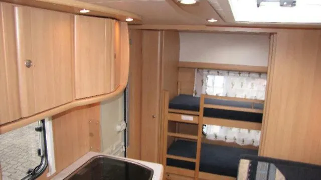 Nowoczesne Przyczepy Kempingowe Royal-camp